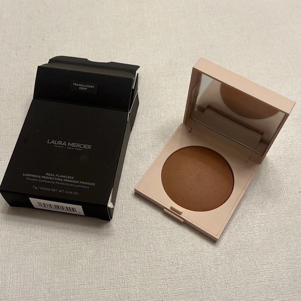 Laura Mercier Real Flawless Luminous Perfecting Talc-Free Pressed Powder